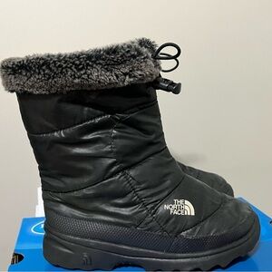 Girls The North Face Black Goose Down Slip on  Boots